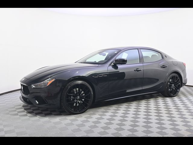 2022 Maserati Ghibli Modena Q4