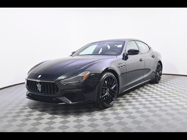 2022 Maserati Ghibli Modena Q4