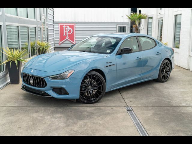 2022 Maserati Ghibli Modena Q4