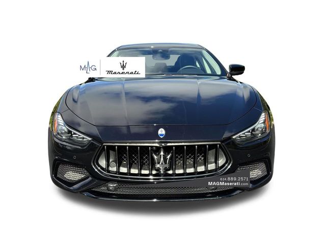 2022 Maserati Ghibli Modena Q4