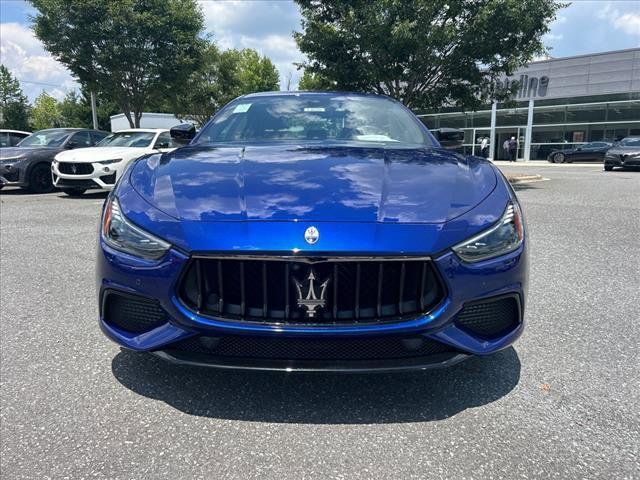 2022 Maserati Ghibli Modena Q4