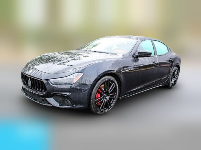 2022 Maserati Ghibli Modena Q4