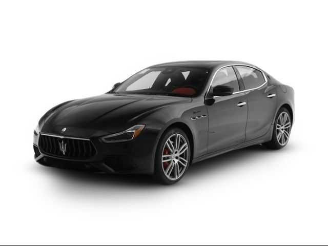 2022 Maserati Ghibli Modena Q4