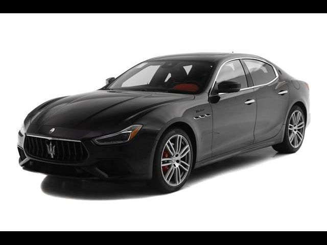 2022 Maserati Ghibli Modena Q4