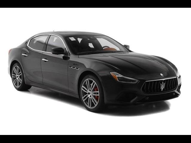 2022 Maserati Ghibli Modena Q4