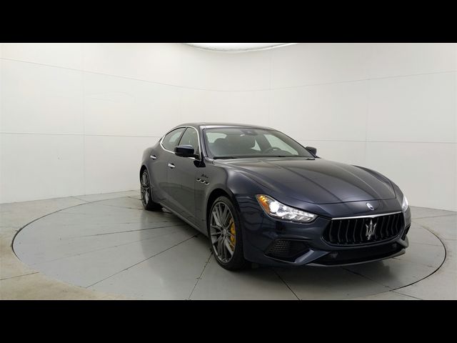 2022 Maserati Ghibli Modena Q4