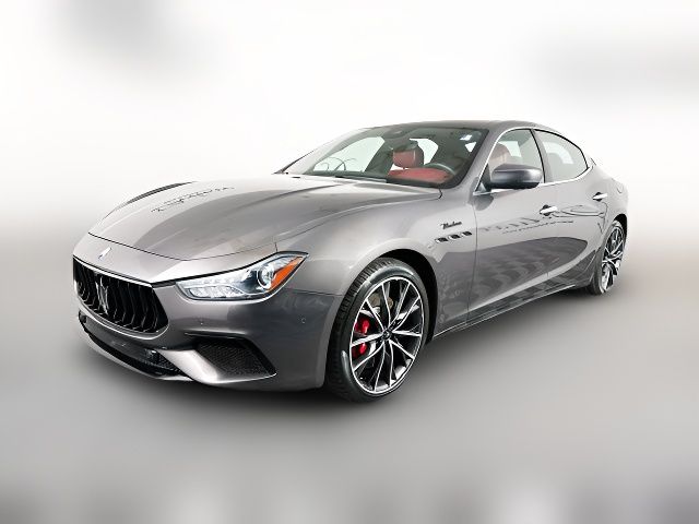 2022 Maserati Ghibli Modena Q4