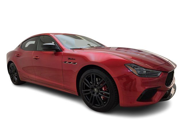 2022 Maserati Ghibli Modena Q4