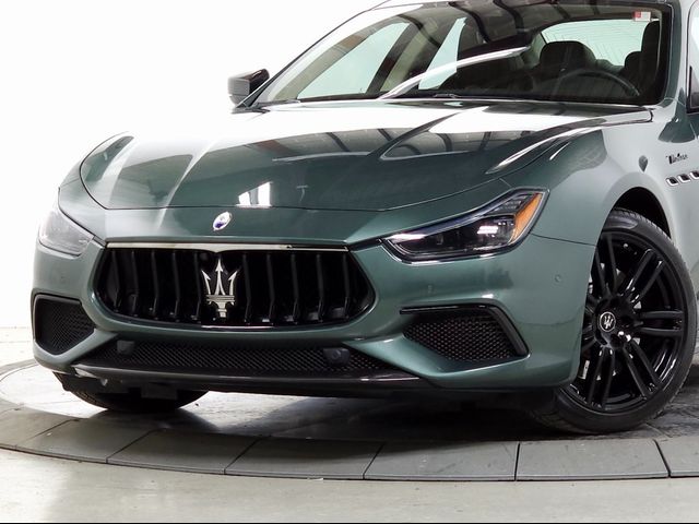 2022 Maserati Ghibli Modena Q4