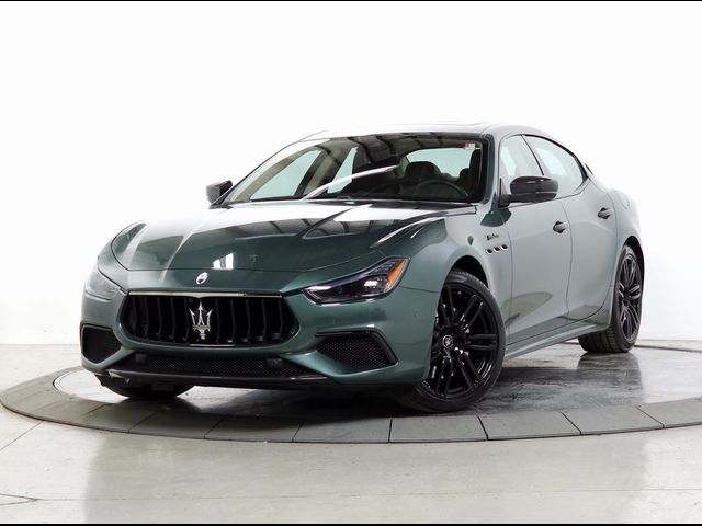 2022 Maserati Ghibli Modena Q4