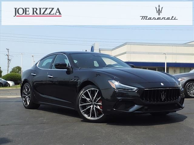 2022 Maserati Ghibli Modena Q4