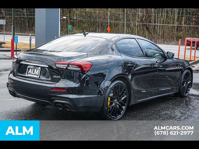 2022 Maserati Ghibli Modena Q4