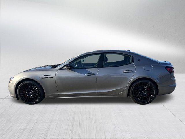 2022 Maserati Ghibli Modena Q4