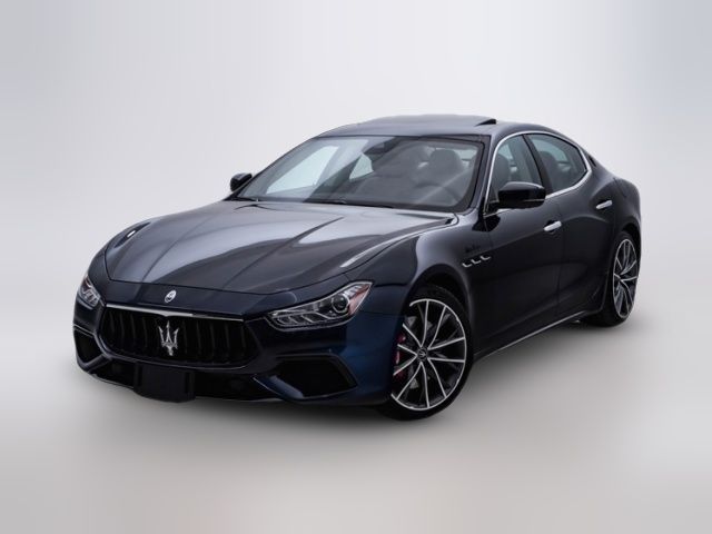 2022 Maserati Ghibli Modena Q4
