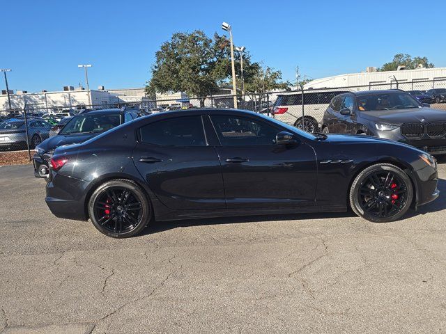 2022 Maserati Ghibli Modena Q4