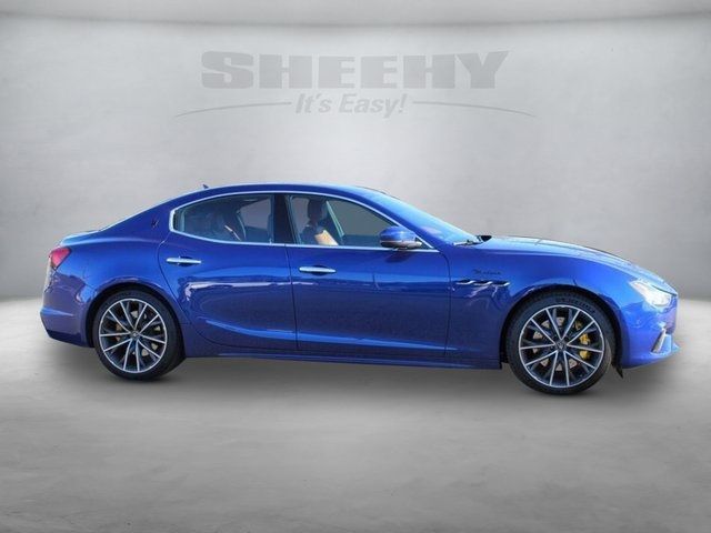 2022 Maserati Ghibli Modena Q4