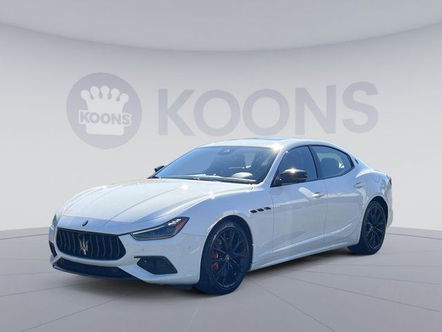 2022 Maserati Ghibli Modena Q4