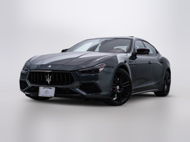 2022 Maserati Ghibli Modena Q4