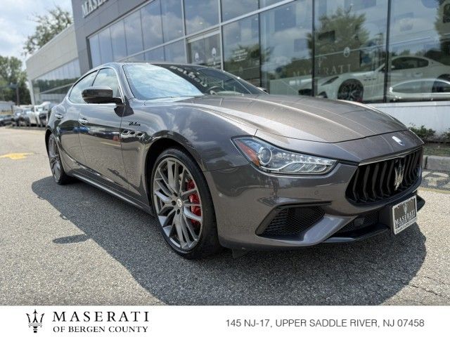 2022 Maserati Ghibli Modena Q4