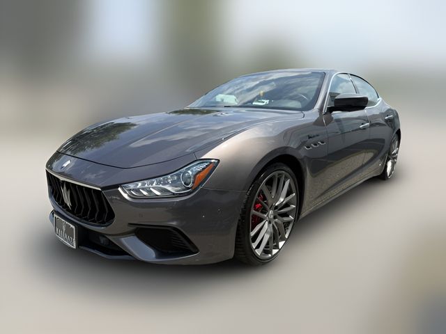 2022 Maserati Ghibli Modena Q4