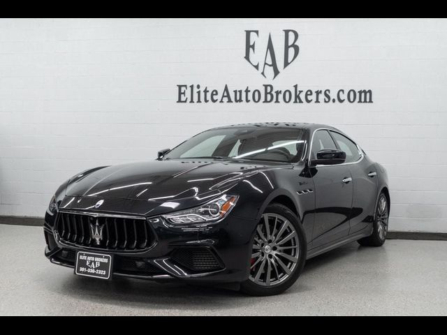 2022 Maserati Ghibli Modena Q4