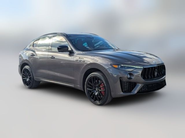 2022 Maserati Levante Modena