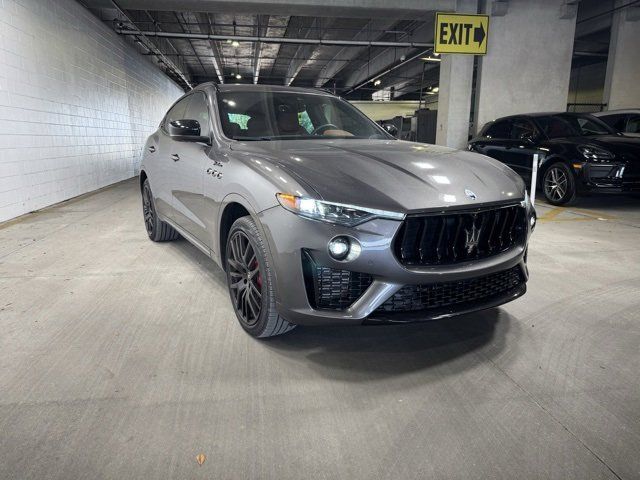 2022 Maserati Levante Modena