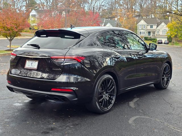 2022 Maserati Levante Modena