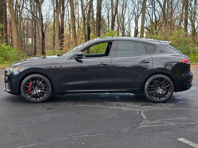 2022 Maserati Levante Modena