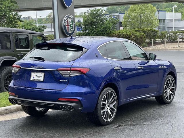 2022 Maserati Levante Modena