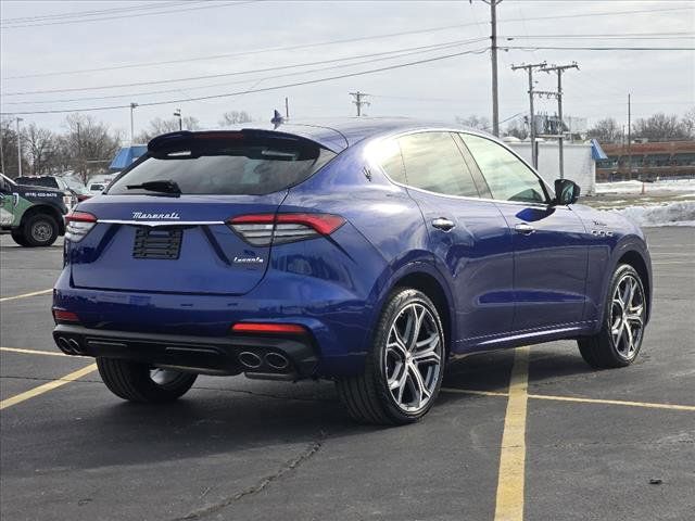 2022 Maserati Levante Modena