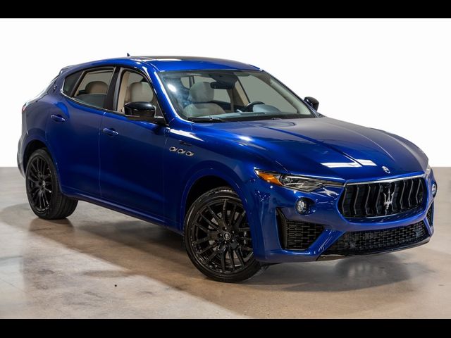 2022 Maserati Levante Modena