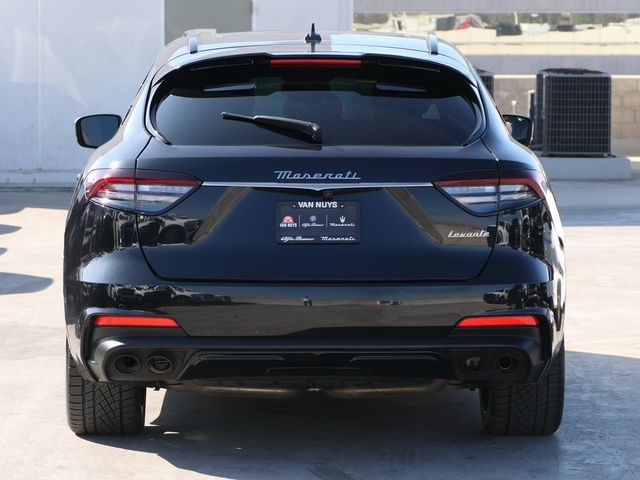 2022 Maserati Levante Modena