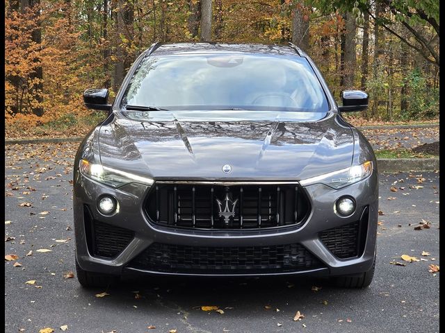 2022 Maserati Levante Modena