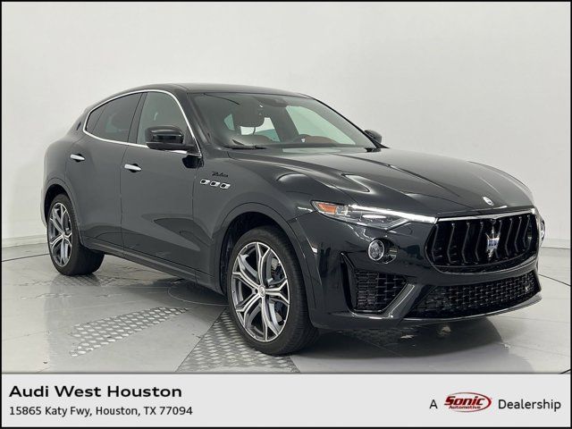 2022 Maserati Levante Modena