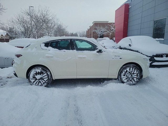 2022 Maserati Levante Modena