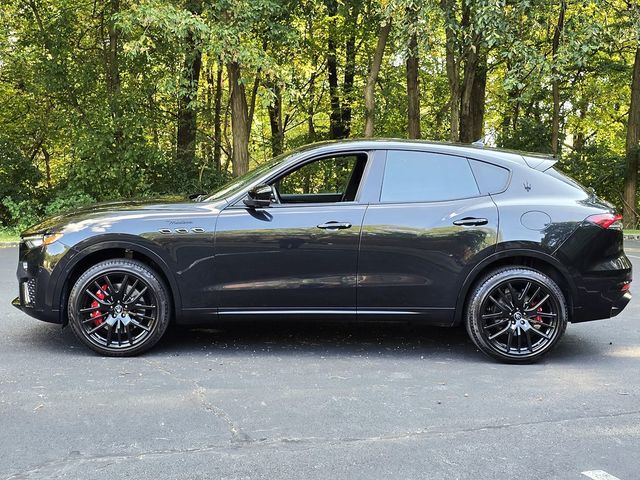 2022 Maserati Levante Modena