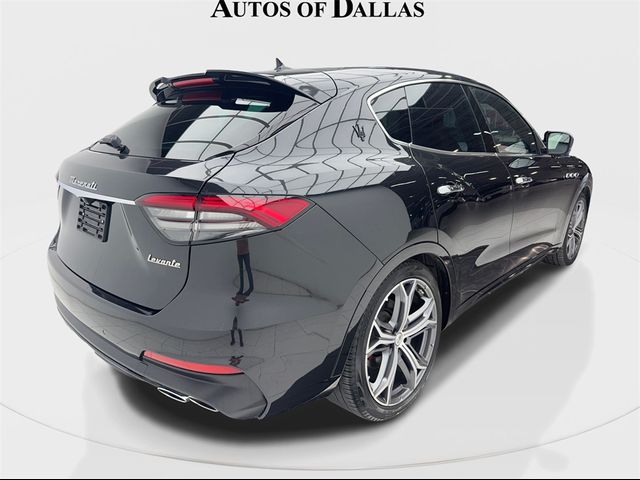 2022 Maserati Levante Modena