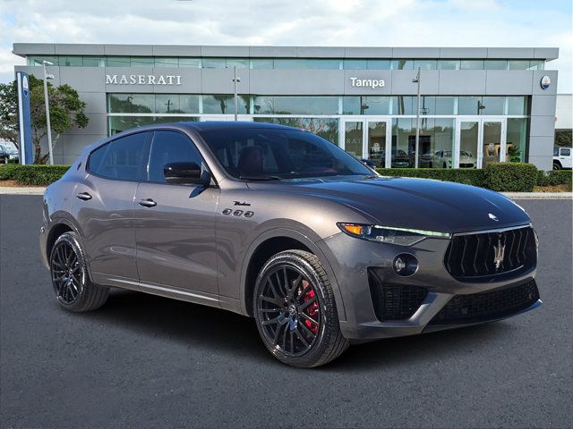 2022 Maserati Levante Modena