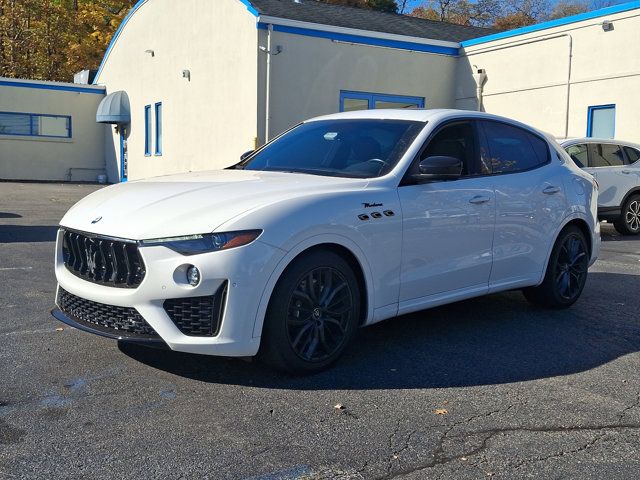 2022 Maserati Levante Modena