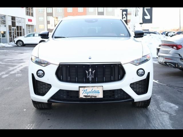 2022 Maserati Levante Modena