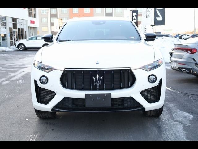 2022 Maserati Levante Modena