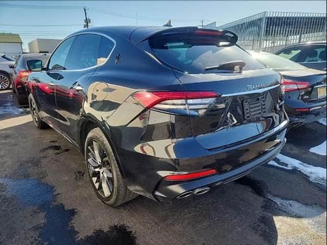 2022 Maserati Levante Modena