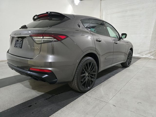 2022 Maserati Levante Modena