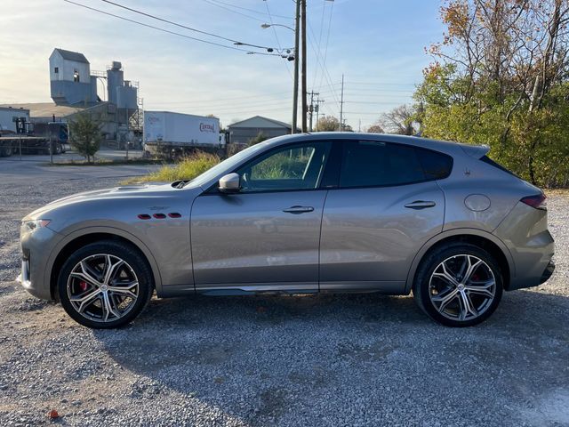 2022 Maserati Levante Trofeo