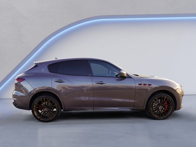 2022 Maserati Levante Trofeo