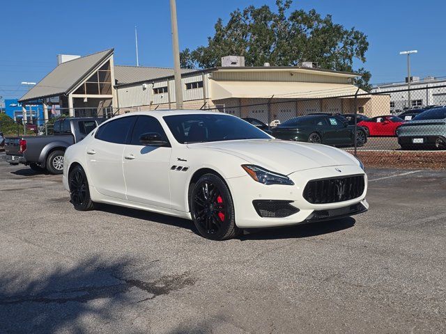 2022 Maserati Quattroporte Modena