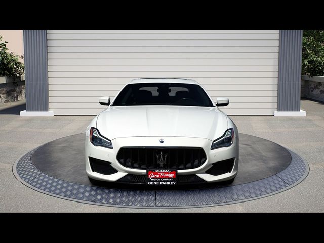 2022 Maserati Quattroporte Modena Q4