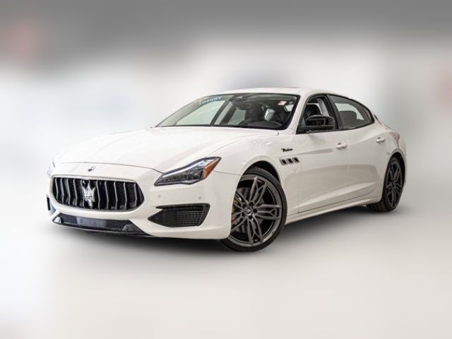 2022 Maserati Quattroporte Modena Q4