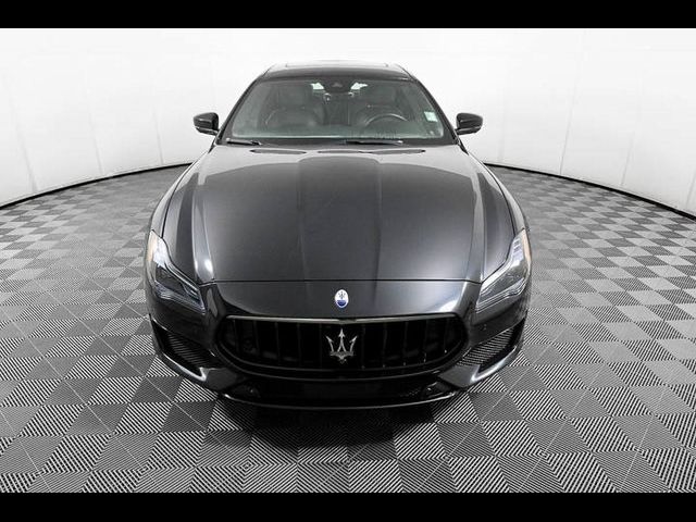 2022 Maserati Quattroporte Modena Q4